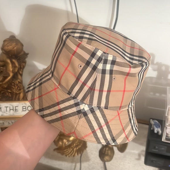 Authentic Burberry Bucket Hat unisex large - Picture 4 of 4